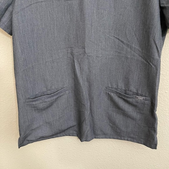 FIGS Casma Three-Pocket V-Neck Short Sleeve Classic Scrub Top Graphite Gray S - Picture 9 of 11